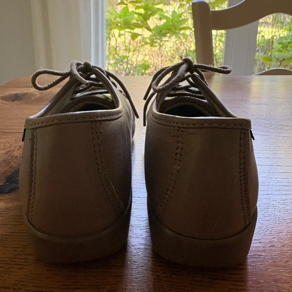 SAS size 9 Narrow Siesta Lace-up Loafer